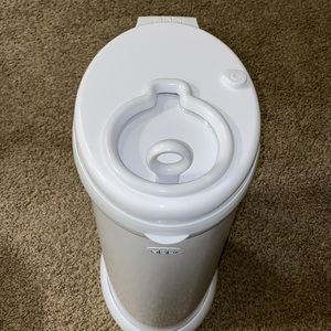 Diaper pail